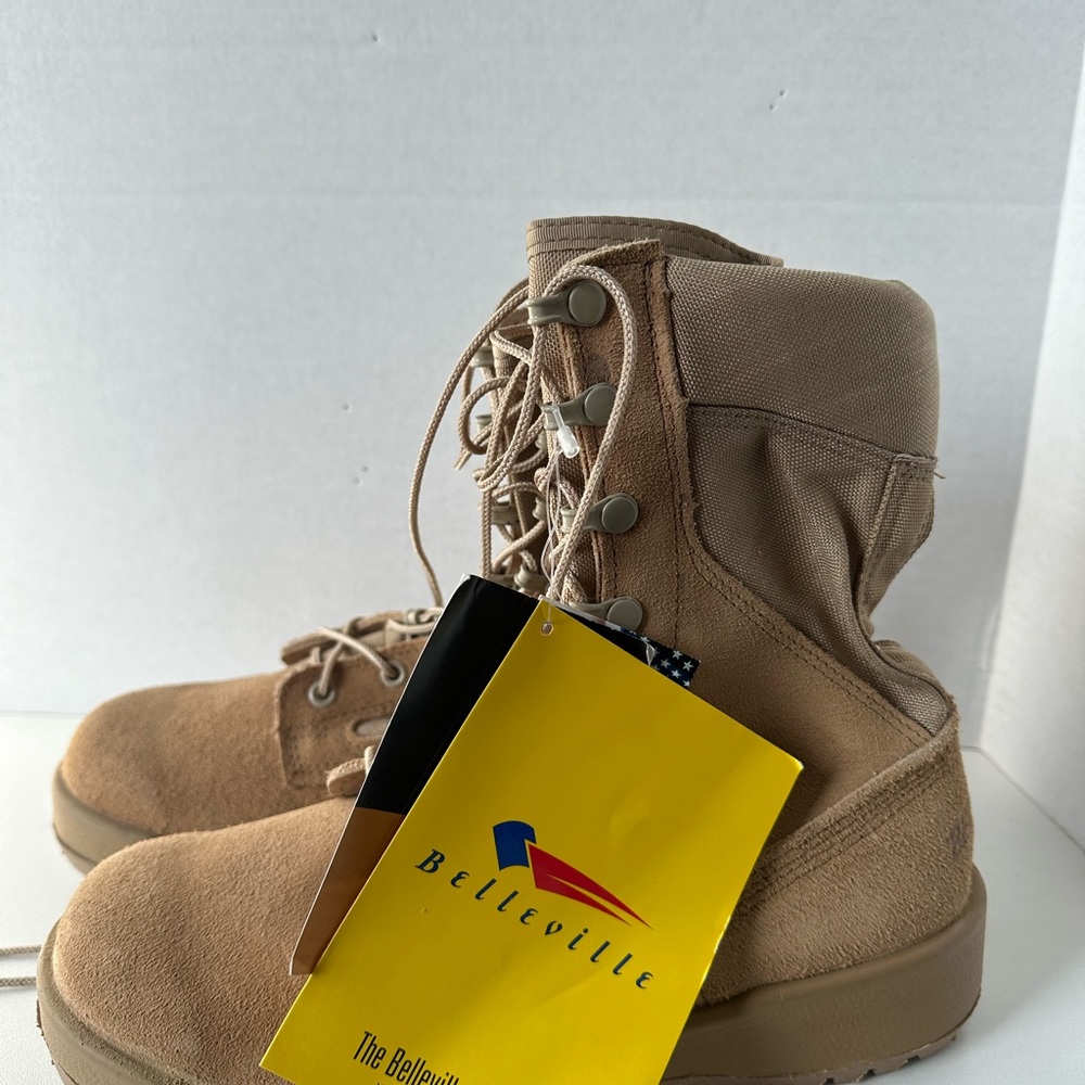 Belleville Military Combat Boots 03-D- 0322 (size 5.5)